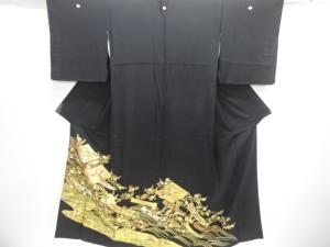 金彩菱に尾長鳥・草花模様留袖（比翼付き）